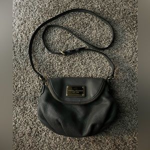 Marc Jacobs Classic Mini Leather Crossbody Messenger Bag, Faded Aluminum, EUC